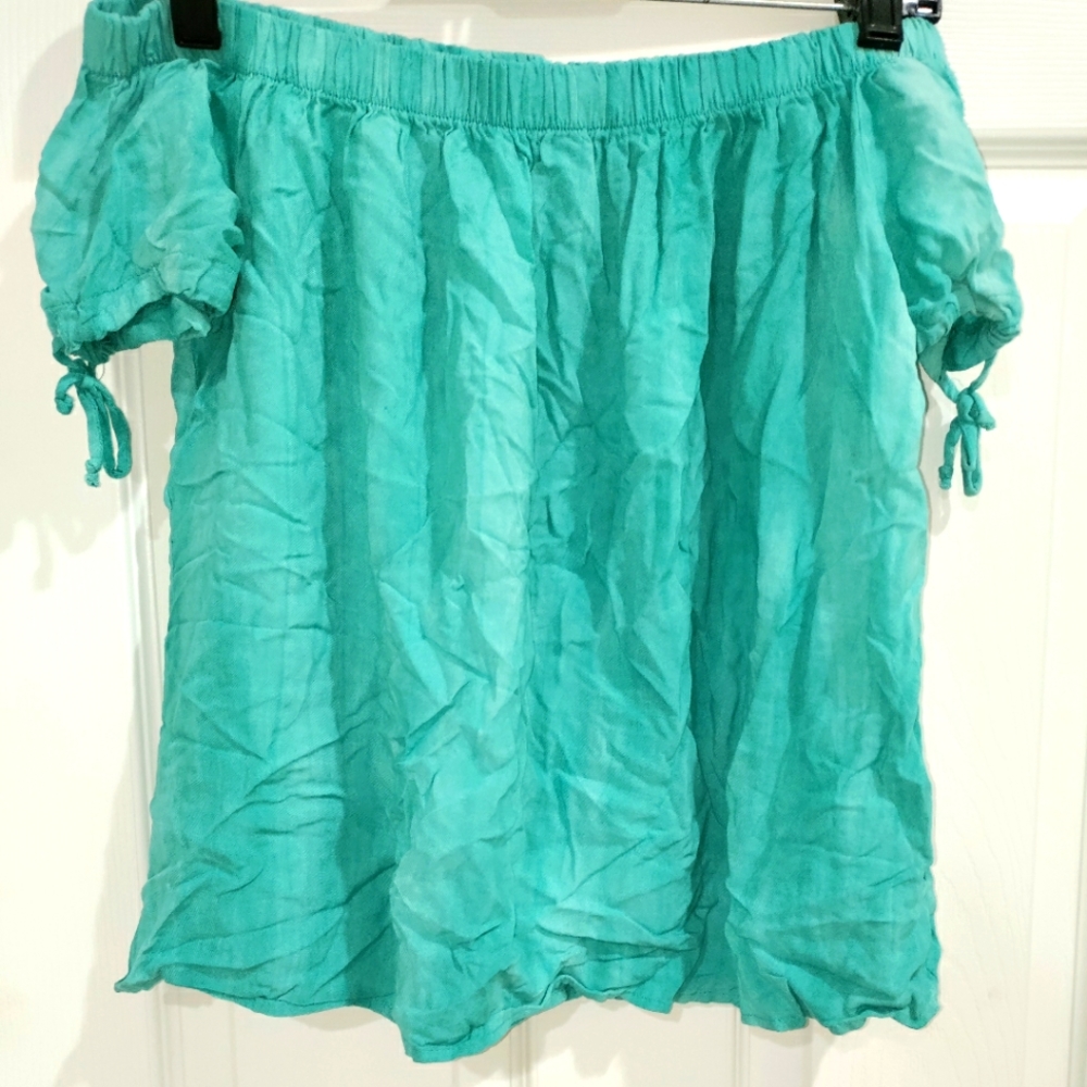S Aquamarine Off-the-shoulder shirt